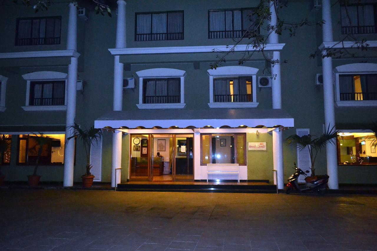 Jaffer Bhai'S Brickland Hotel パンチガニ エクステリア 写真
